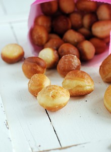 Homemade Doughnut Holes