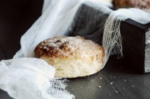cinnamon biscuit