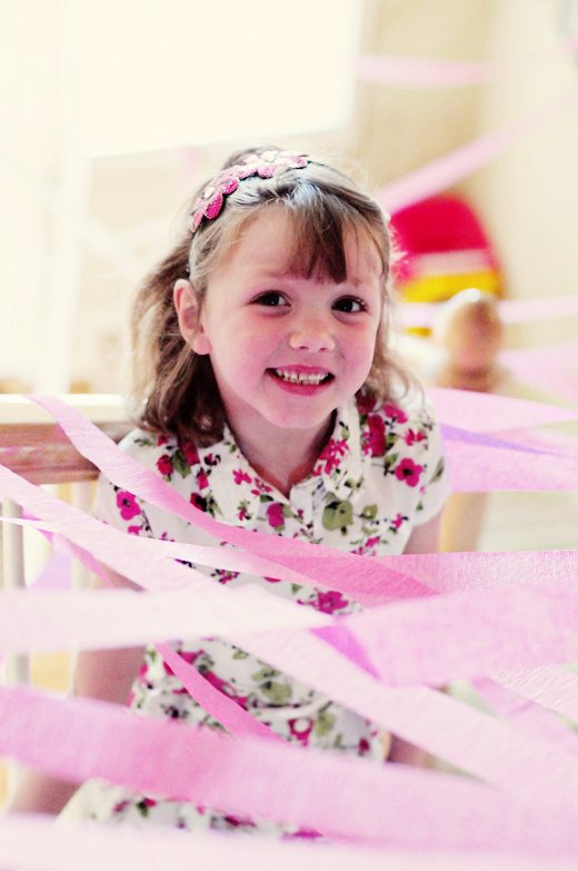 Ella Streamers