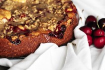 cherry cream cake text