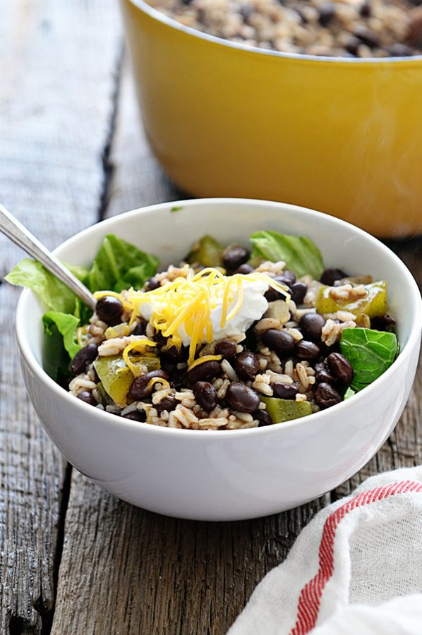 https://www.dineanddish.net/wp-content/uploads/2015/03/Black-Beans-and-Rice-Bowls-3.jpg